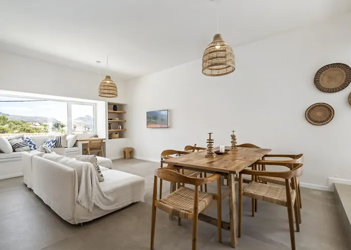 Casa Do Cacto - By Wehost